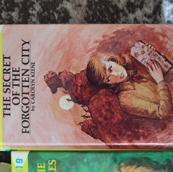 (6) Nancy Drew Mystery Stories by Carolyn Keene - Picture 3 of 12